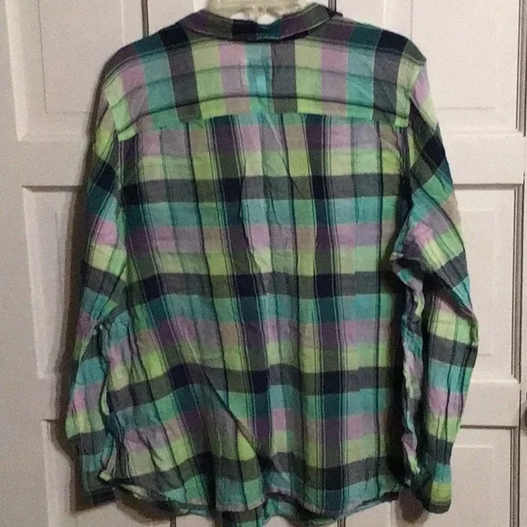 OLD NAVY PLAID LONG SLEEVE SHIRT - Picture 2 of 9